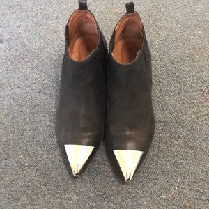 Jeffrey Campbell size 8 booties!